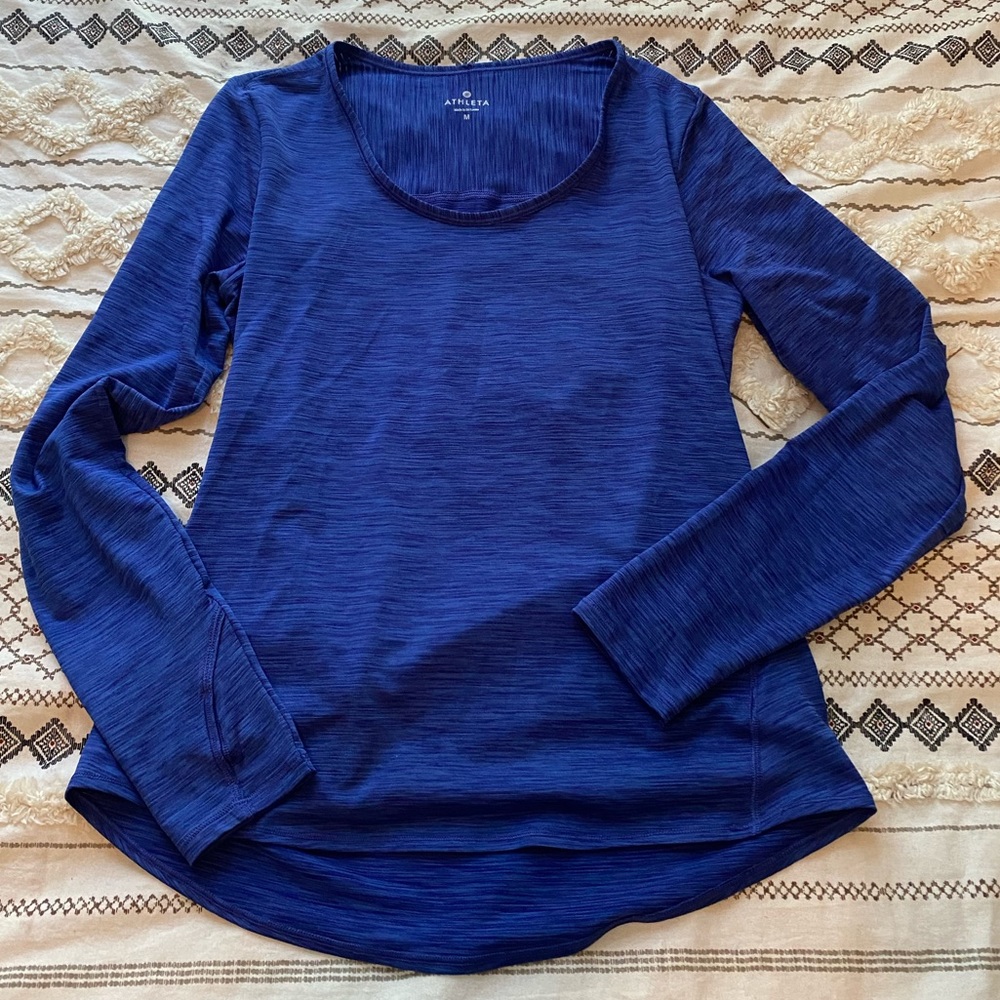 Athleta royal blue long sleeve work out top size medium
